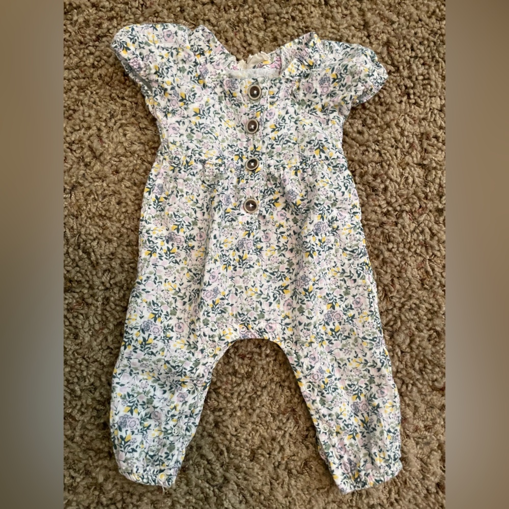 BABY GIRL 6-9 MONTHS ROMPER